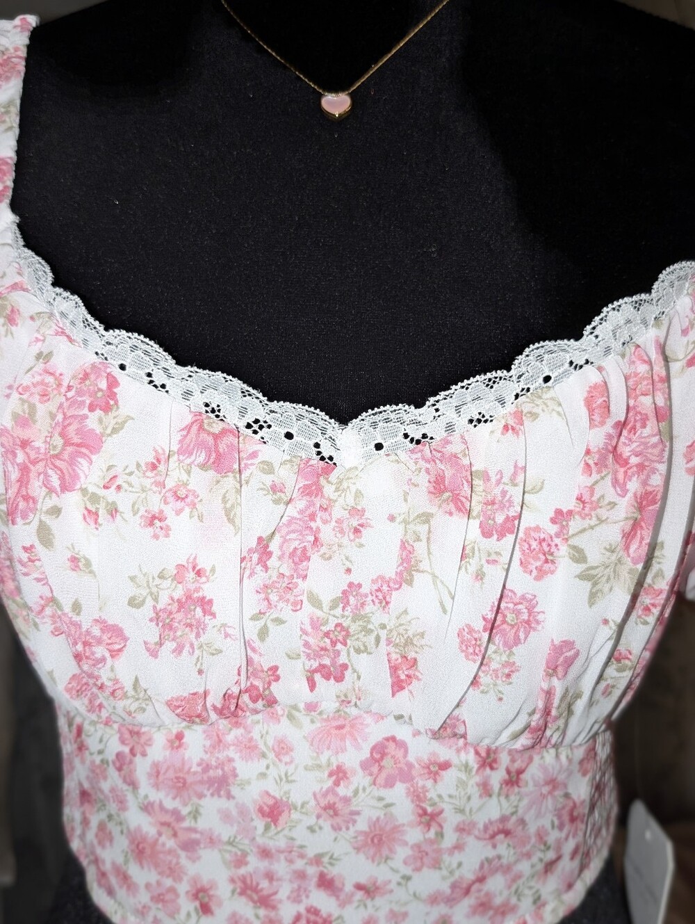 Altar'd State Pink Floral Puff Sleeve Crop Top - Picture 4 of 8